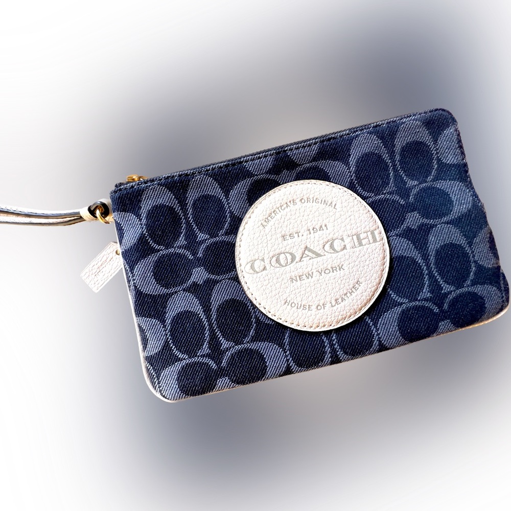 Dempsey Double Zip Wallet In Signature Jacquard With Patch